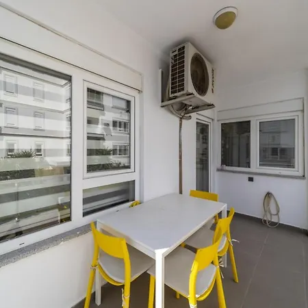 Appartamento Delightful Flat With Shared Pool In Konyaalti